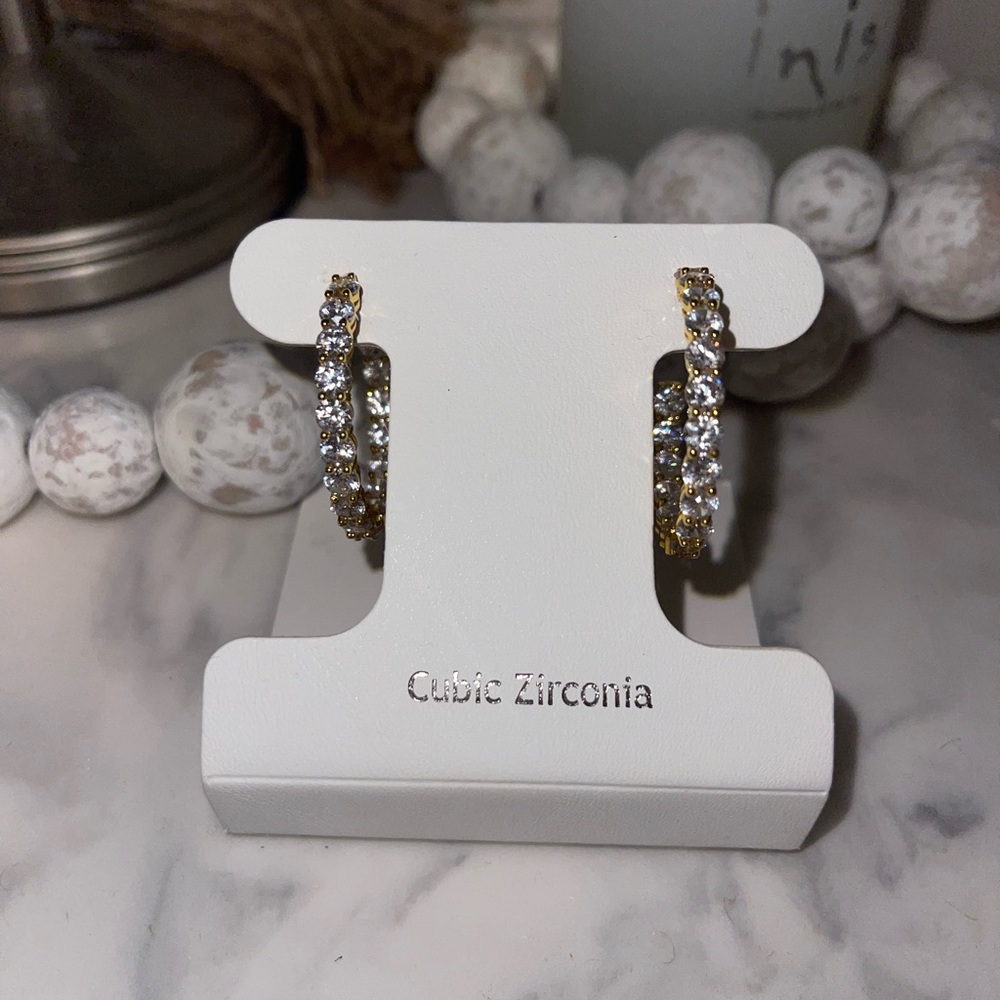 Brand new stunning earrings
